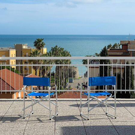 Casa Carlotta Lejlighed San Bartolomeo Al Mare Eksteriør billede